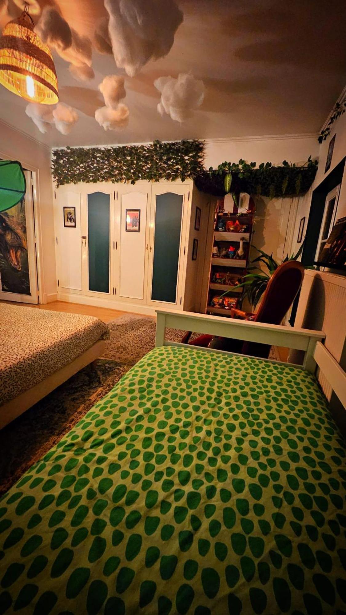 Jurassic Lodge, Le Repaire Des Dinosaures